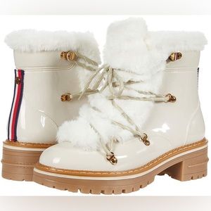 Tommy Hilfiger Women Armini Combat & Lace-up Boots White NEVER WORN with box